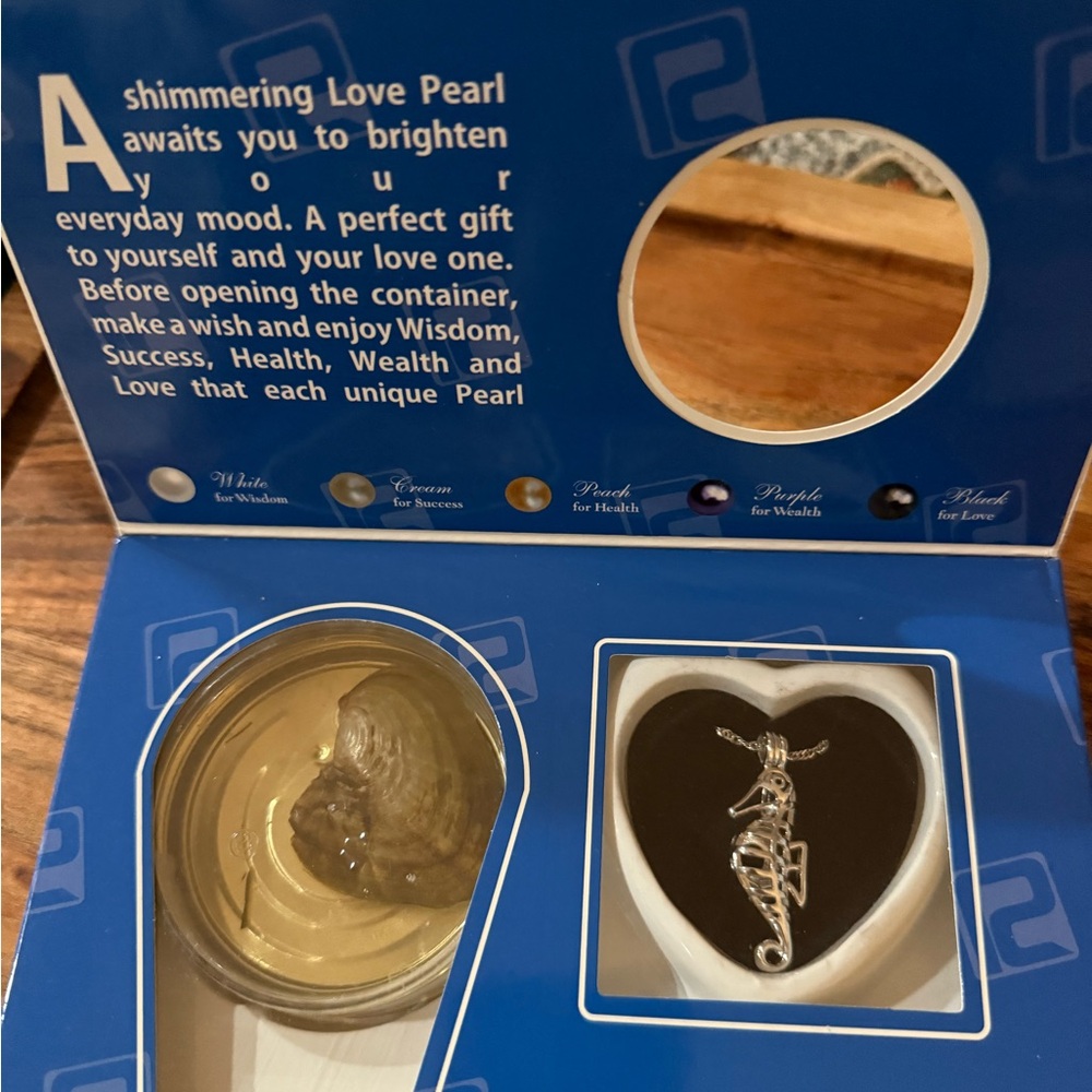 Silver Love Pearl Necklace